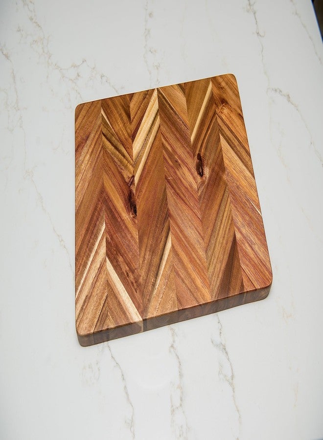 ليبر أنترناشونال لوح تقطيع وتقديم مستطيل الشكل من خشب الأكاسيا من ليبر إنترناشونال، بنمط متعرج، مزود بمقابض داخلية لتقطيع اللحوم والفواكه والخضراوات، متوسط الحجم، 12 بوصة × 16 بوصة × 1 بوصة سمك - Image 2