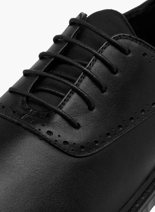 لو كونفورت Men Perforation Detail Lace-Up Oxford Shoes