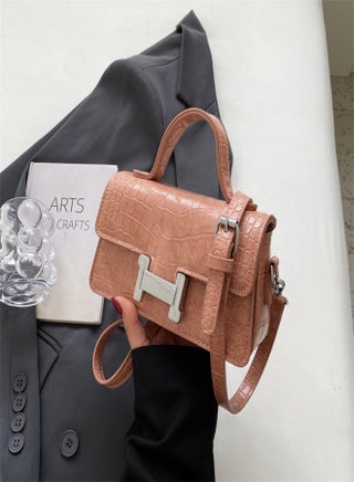 Women's Light Luxury Chain Crossbody Bags 19*11*8CM - pzsku/Z637E49FDB7DAC87ED56AZ/45/_/1700553864/02a4f8cf-06b9-4131-9ef8-64e6e968be20