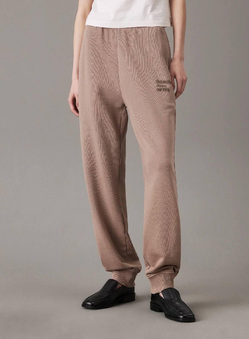 كالفن كلاين جينز بنطال رياضي من قطن تيري بتصميم باهت - Image 1