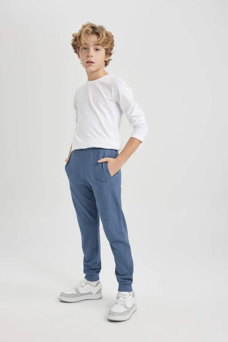 ديفاكتو Regular Fit Trousers