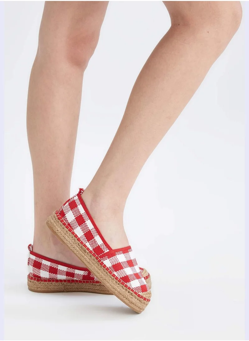 DeFacto Square Print Sand Shoes