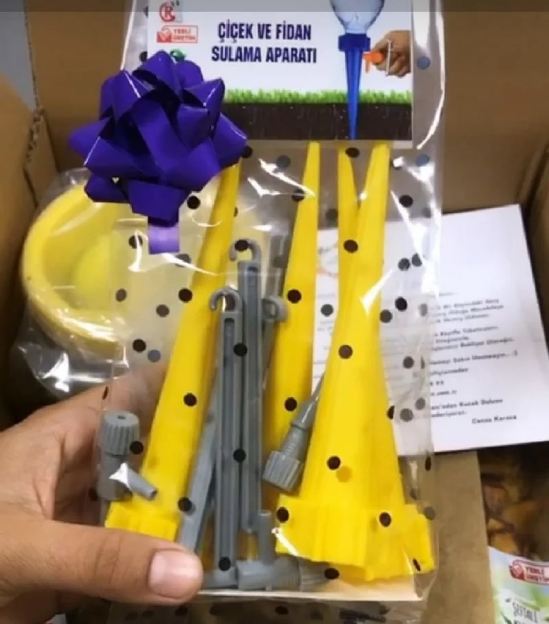 Fidan Practical Flower Watering Apparatus Set of 4