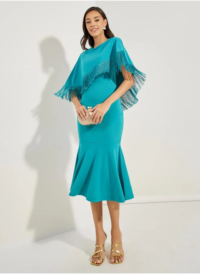 ستايلي Fringe Trim Cape Layer Mermaid Hem Midi Dress