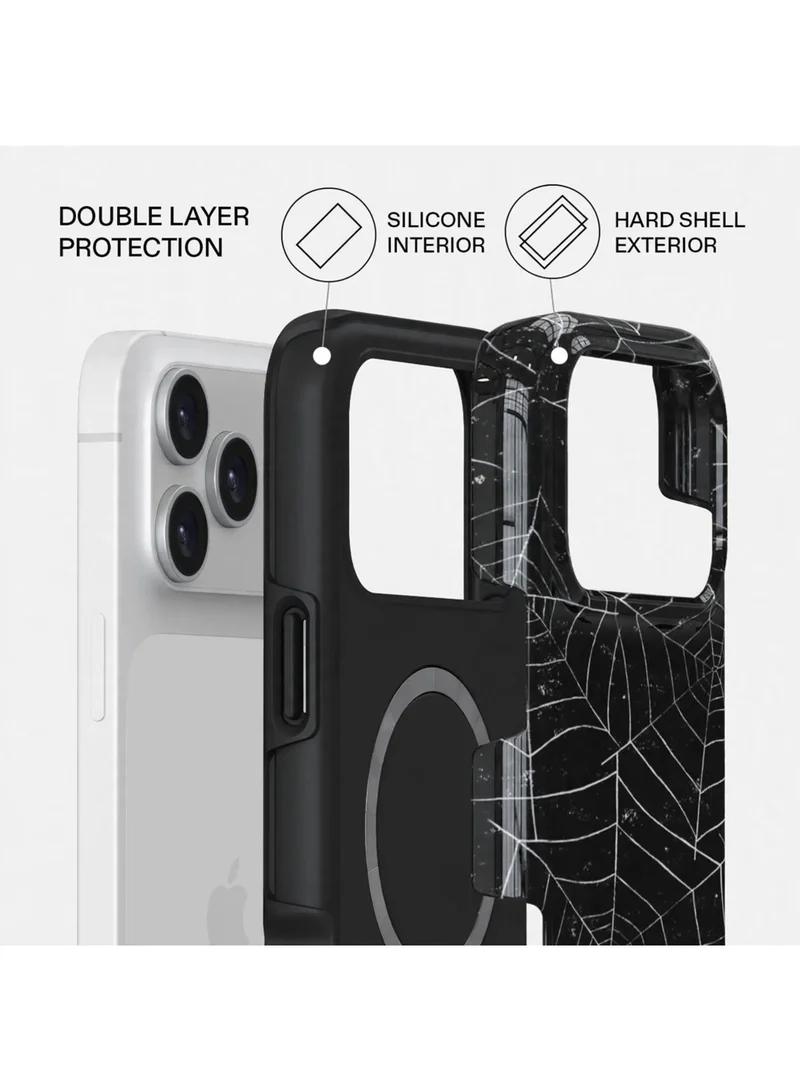 موبكوس غطاء هاتف بتصميم "خيوط العنكبوت الشريرة" (Wicked Webs) للهالوين مخصص لهاتف iPhone 18 Pro، وهو غطاء واقٍ هجين مزدوج الطبقات ومقاوم للصدمات.