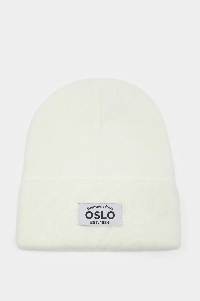 Woman Woven Label Beanie