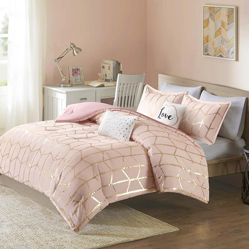 Intelligent Design Raina Comforter Microfiber Metallic Print Geometric Design Embroidered Toss Pillow Modern Trendy Casual All Season Bedding Set Matching Sham FullQueen BlushGold 5 Piece