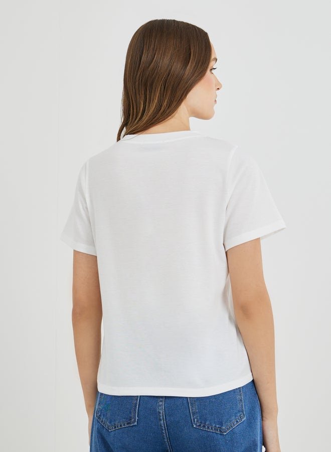 تايك تو تيشيرت بأكمام قصيرة بطبعة شعار خذ اثنين - Image 4