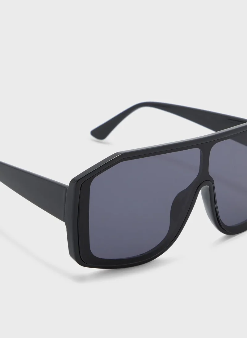 Seventy Five Casual Oversized Sunglasses
