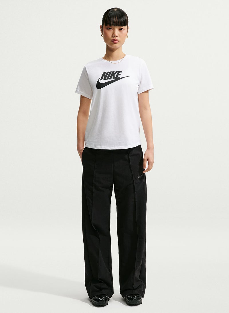 Nike SPORTSWEAR TEE ESSNTL ICN FTRA - Image 3