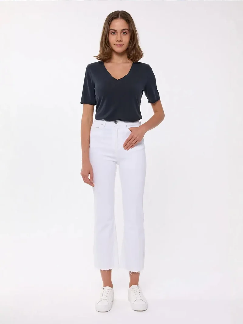 هيكاب تي شيرت كاجوال بأكمام قصيرة ورقبة على شكل