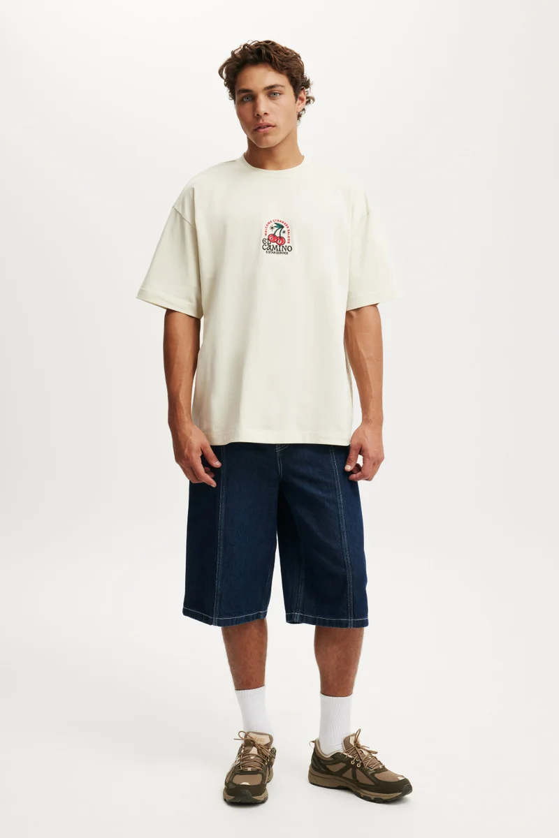 كوتون اون Box Fit Graphic T-Shirt