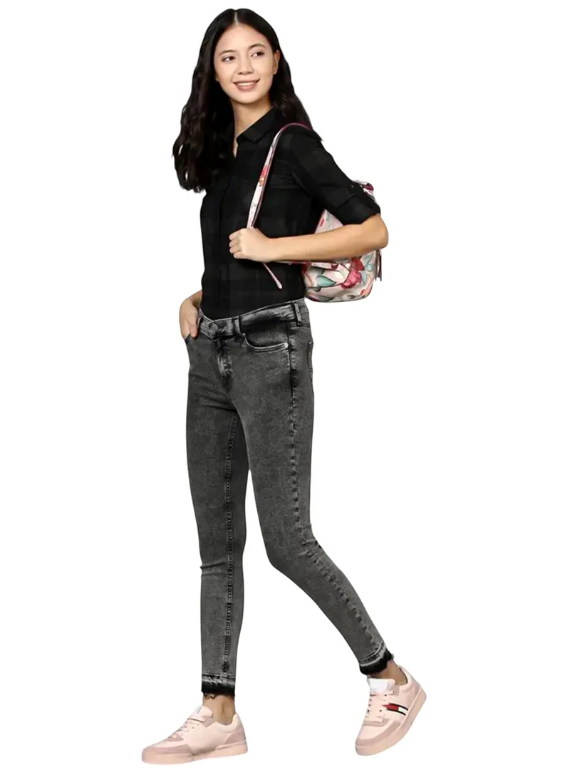 بينيا كولادا قميص كاروهات نسائي باللون الرمادي الفحمي