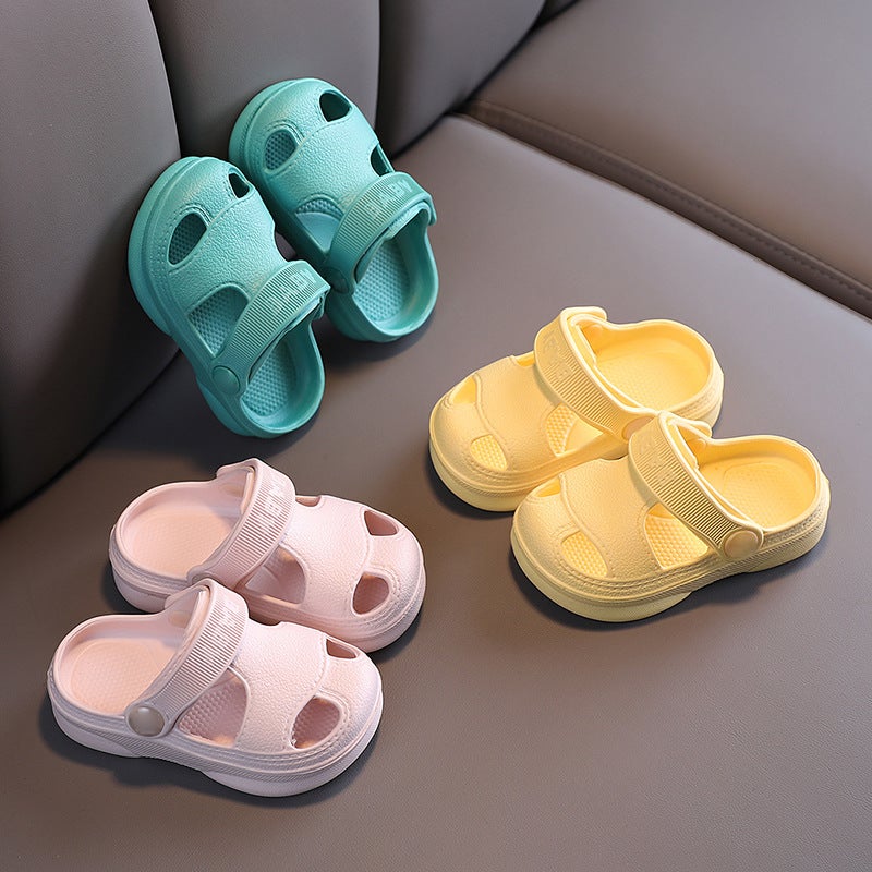 Latest Fashion Summer Boys and Girls Non slip Soft Bottom Beach Sandals Pool Slippers Cartoon Design - Image 3