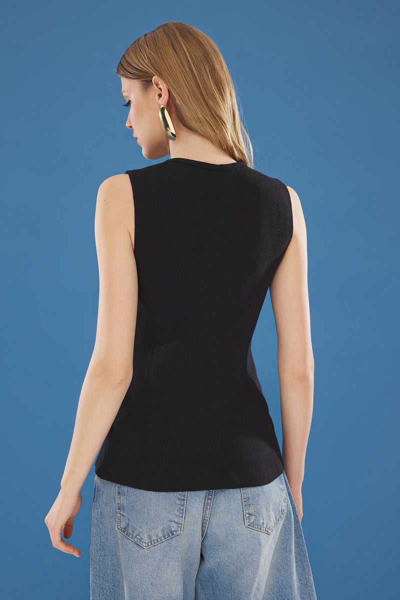 trendyol Black Button Detailed Vest - Image 5
