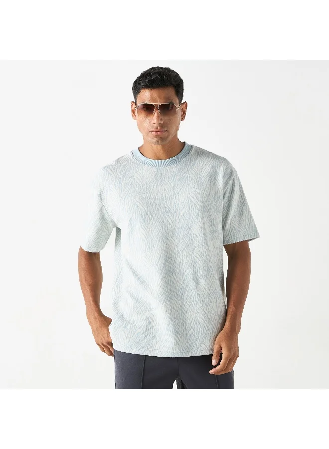 Iconic Printed Textured T-shirt with Short Sleeves