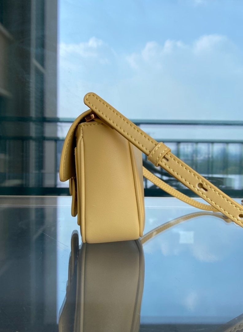 Pinko Solid Color Crossbody Shoulder Bag 19.5*10*4cm - Image 4