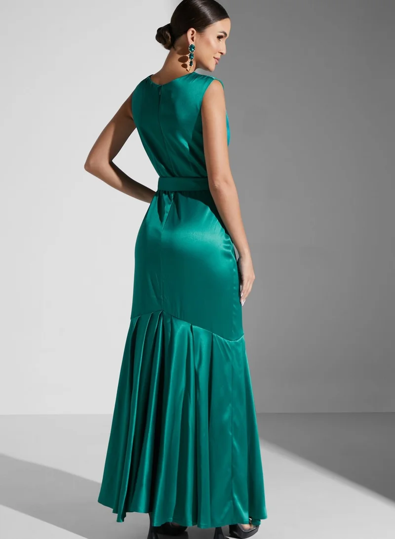 Namshi x Renee Farah Bow Tie Mermaid Dress