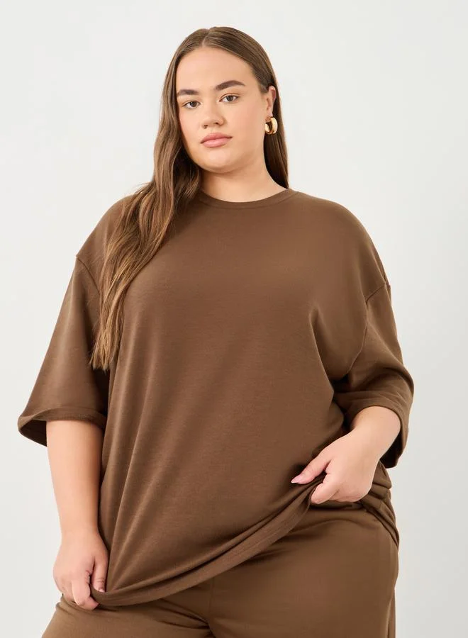 Styli Styli Plus Size Solid Short Sleeve T-Shirt