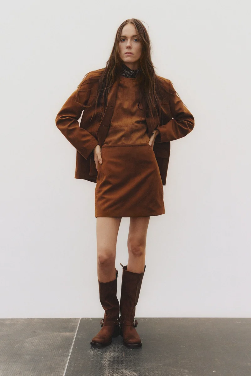 اتش اند ام تنورة ميني