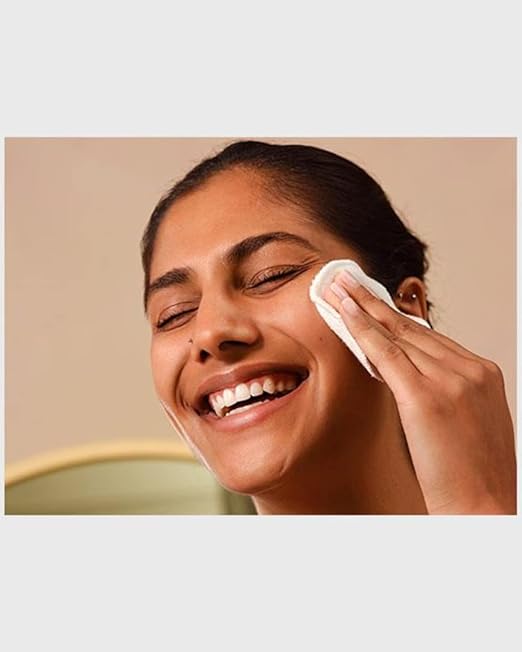 THE BODY SHOP Vitamin C Glow Revealing Exfoliating Tonic – Gentle Face Toner with AHA, Papaya Enzymes & Vitamin C | Minimises Pores, Evens Skin Tone, Smoothes Texture, Renewed Radiance | Suitable for All Skin Types,150ml - Image 3