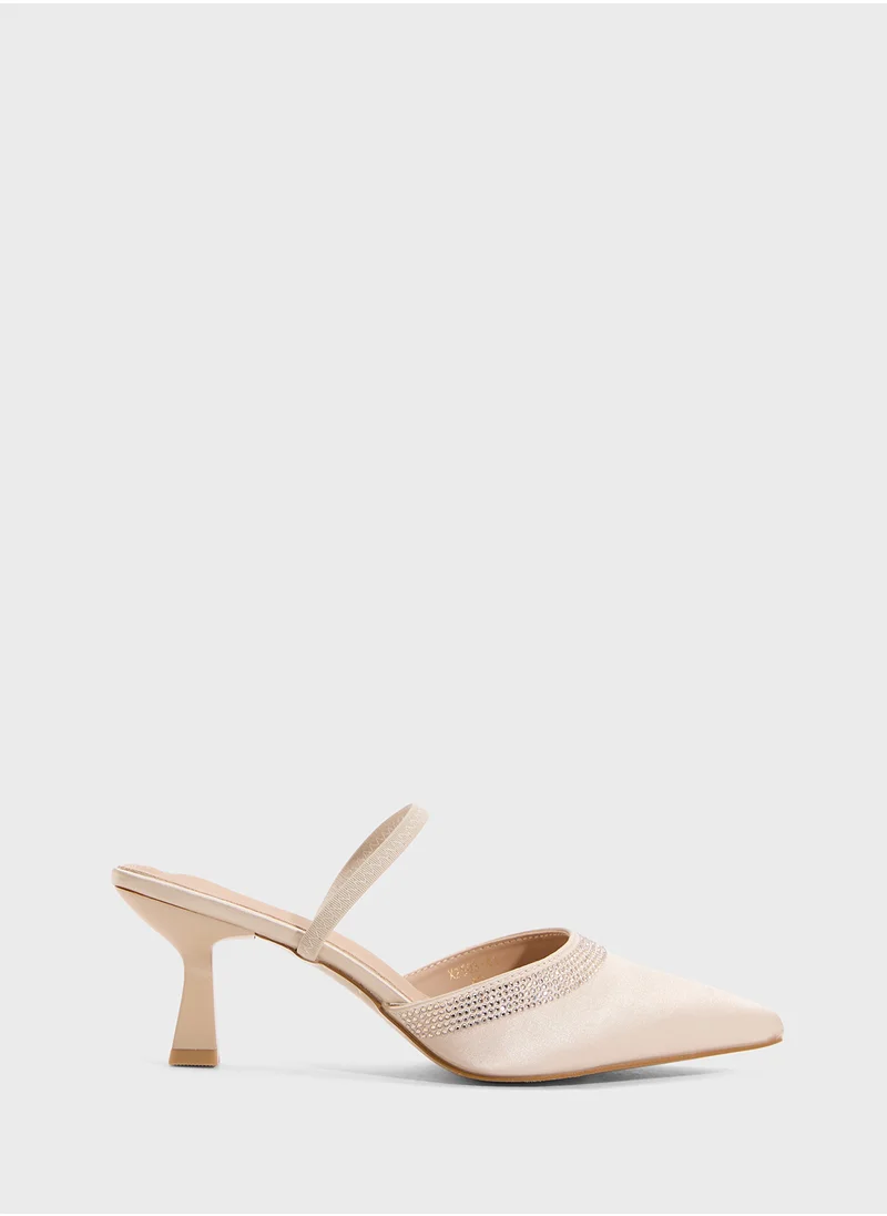 ايلا Slip On Heeled Pump