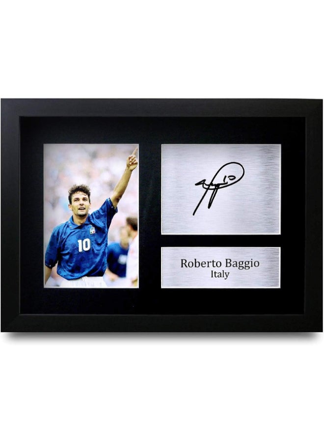 إتش دبليو سي تريدينغ HWC Trading FR هدية روبرتو باجيو موقعة مؤطرة A4 مطبوعة بخط اليد هدايا إيطاليا عرض الصور - Image 1