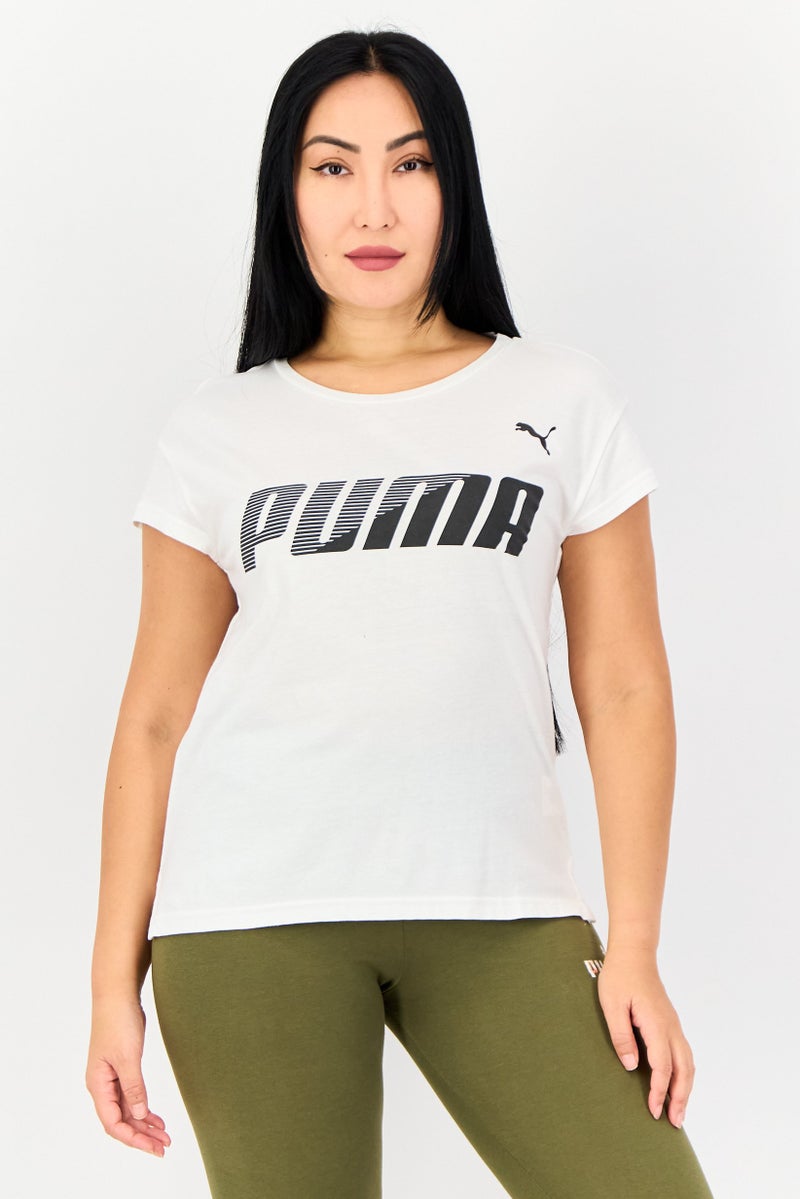 PUMA تي شيرت نسائي بقصة عادية بأكمام قصيرة وشعار العلامة التجارية، أبيض - Image 1