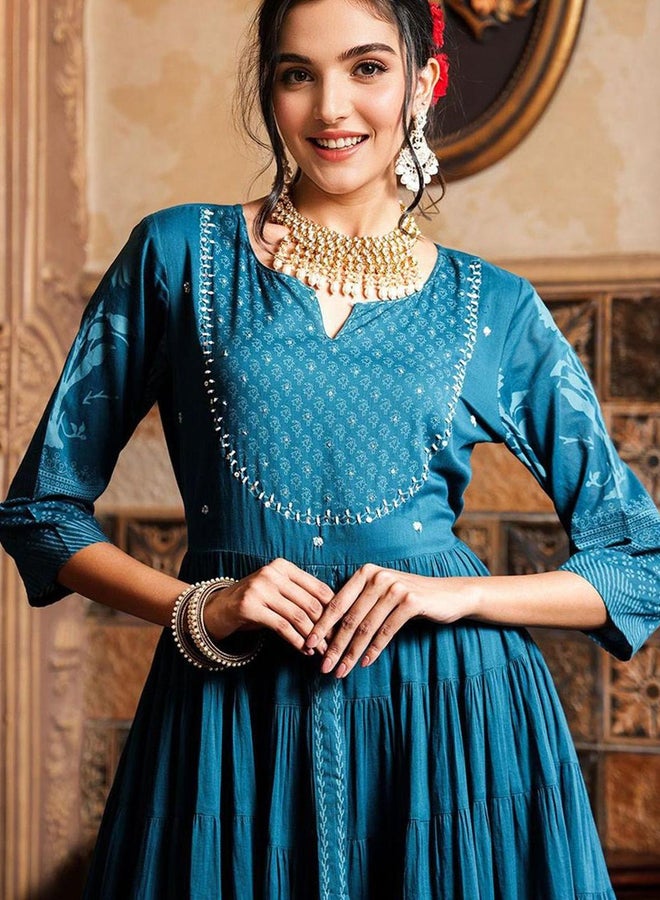 آي شين فستان ميدي من إيشين بتصميم ذاتي وطبقات باللون التركواز - Image 4