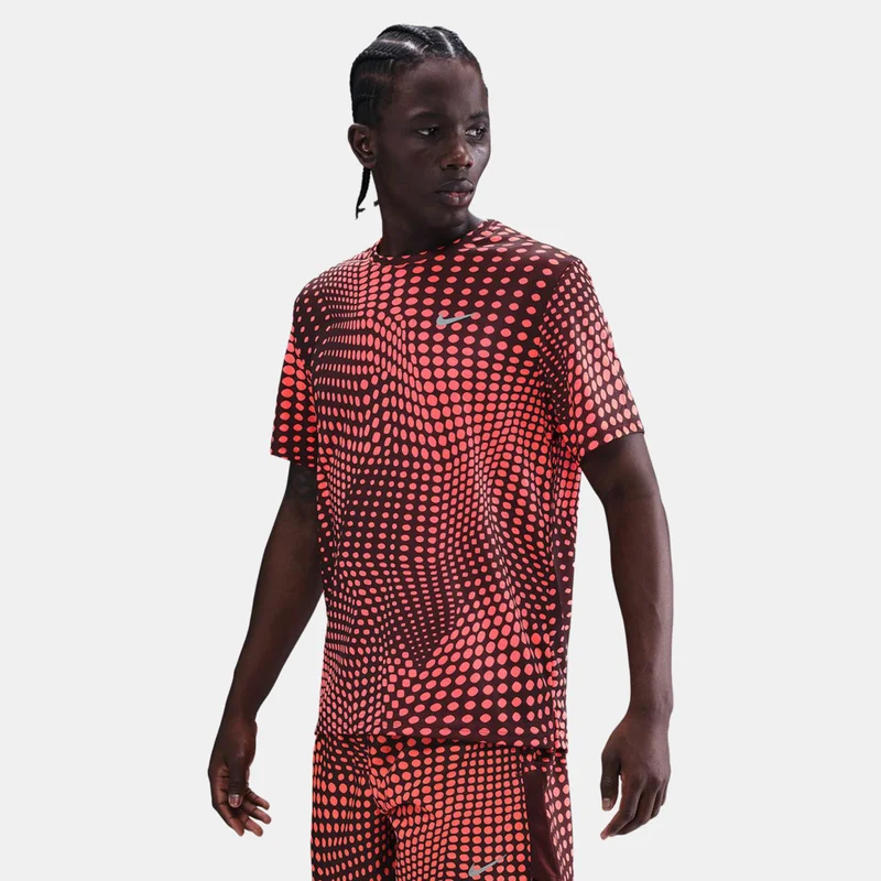 نايكي Men's Dri-FIT Miler Running T-Shirt