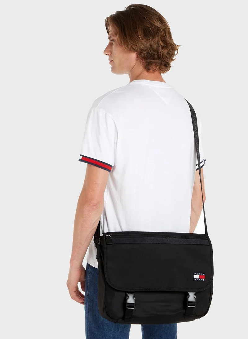 TOMMY HILFIGER Daily Messenger Bag