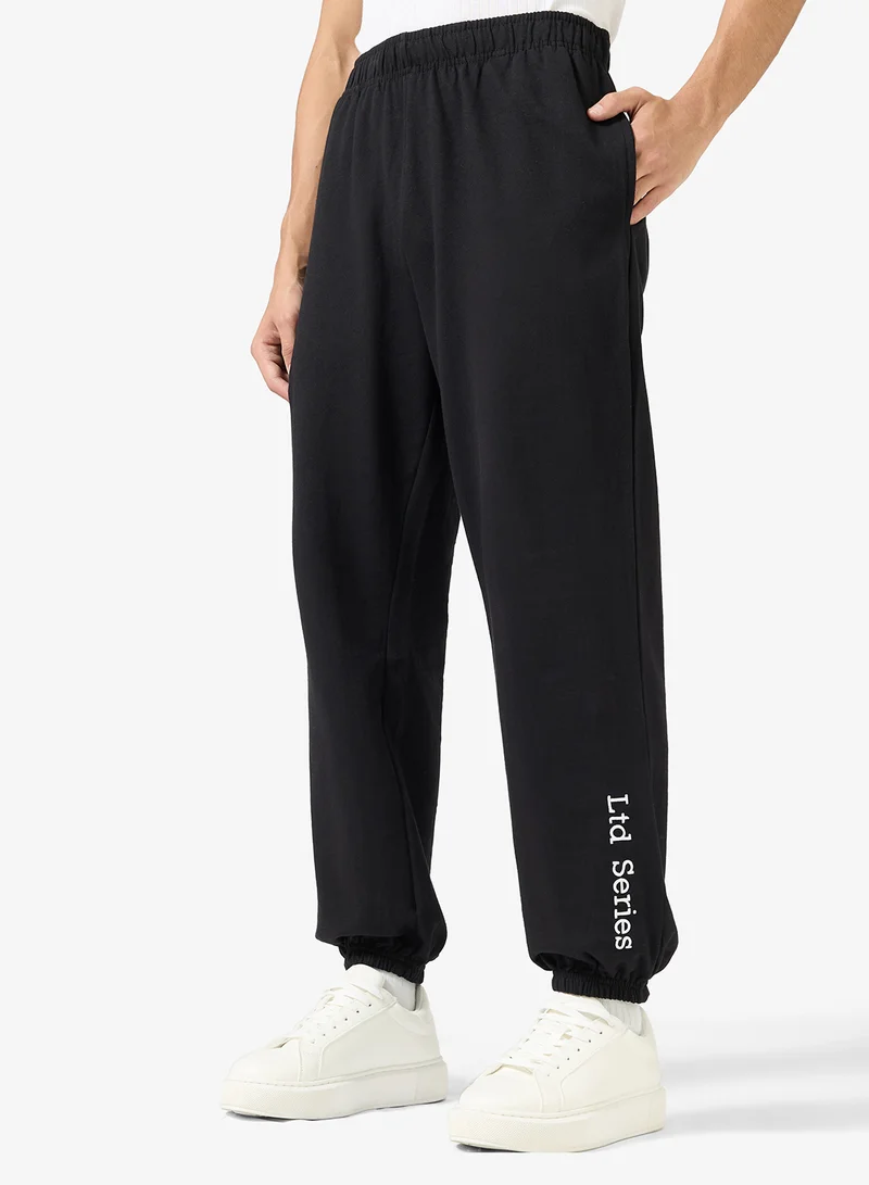 Side Panel Embroided Joggers