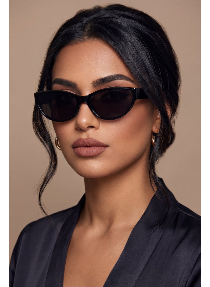 تصميم زينس نظارة شمسية نسائية بيضاوية بحماية UV400 – إطار أسود وعدسات سوداء - Image 2