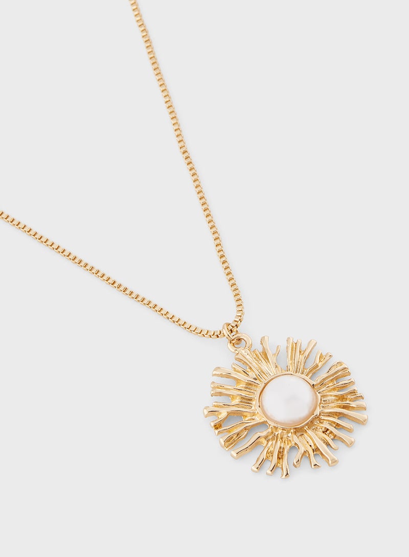 ELLA Pearl Pendant Necklace & Earrings Set  - Image 3