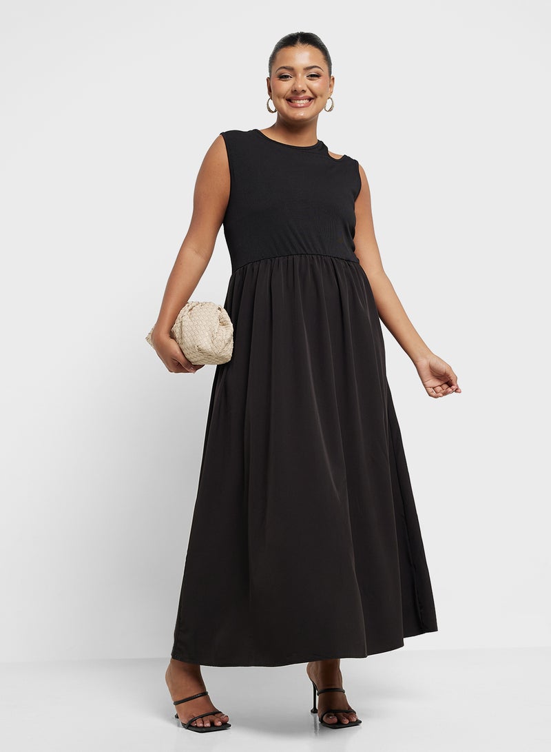 Ella Plus Cutout Shoulder Dress - Image 4