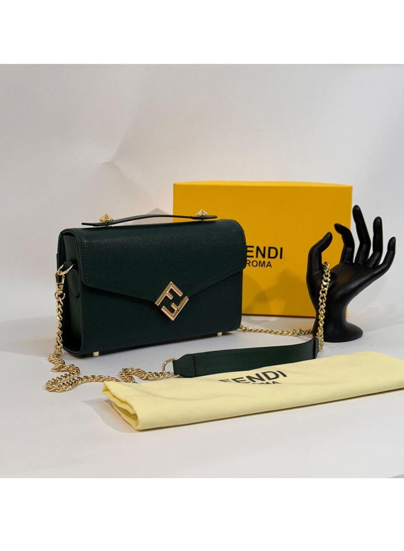 فينديدي شنطه نسائيه ماركه فيندي - Image 1