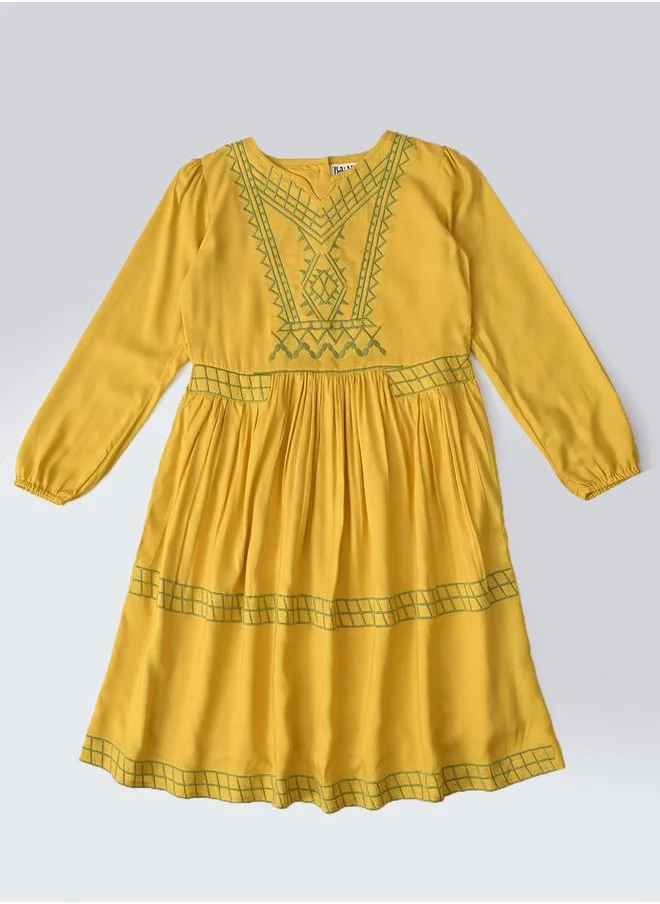 BELLA MODA Bella Moda Embroidered Notch Neck Knee-Length Dress