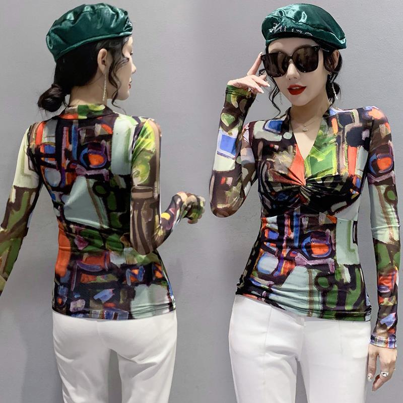 European 2025 Autumn New V-Neck Fashion Printed Mesh Long-Sleeved T-Shirt Slim-Fit Slimming All-Match Base Shirt For Women - Image 3
