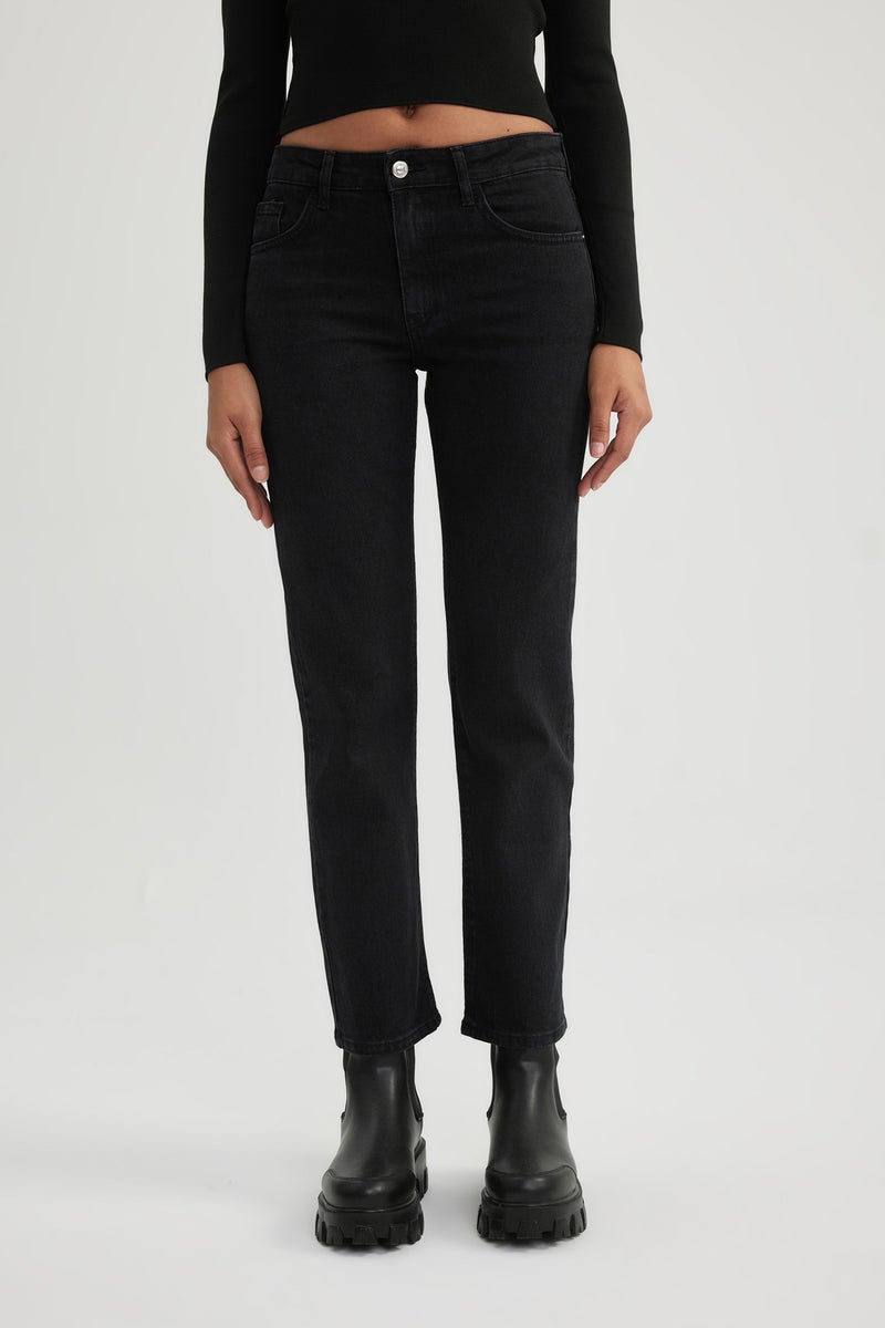 DeFacto Woman Slim Fit Normal Waist Ankle Length Jeans  - Image 1