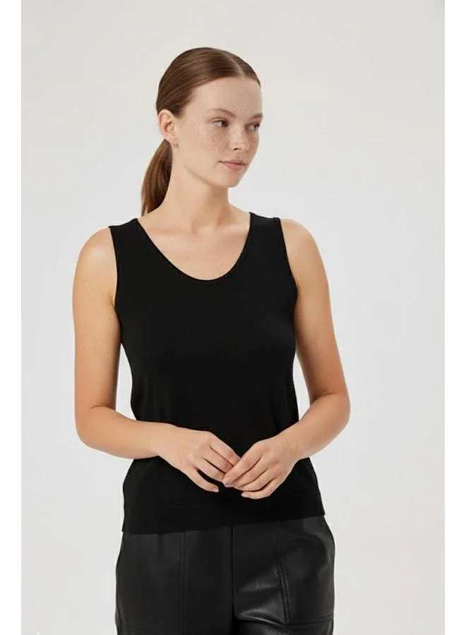 Mısırlı 1951 Black Sleeveless V-Neck Women's Tank Top