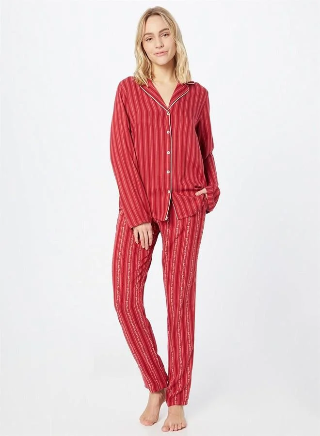 Triumph Triumph International Women's Viscose Blend Casual Pajama Set (10213392_Red_M)