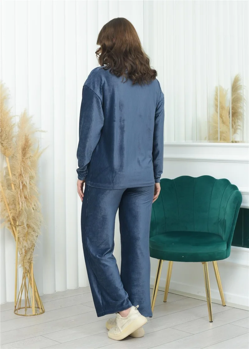 نوسيل Half Turtleneck Corduroy Suit Navy Blue Color