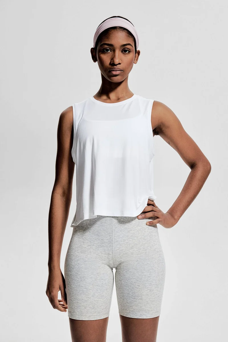 اتش اند ام Boxy-style sports vest top in DryMove™