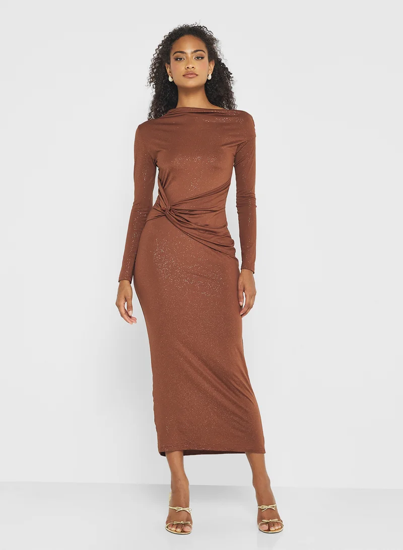 جينجر Assymetric Shoulder Draped Bodycon Dress