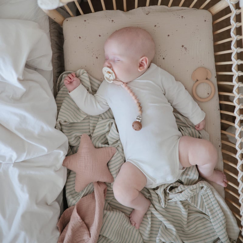 mushie Extra Soft Muslin Fitted Crib Sheet | 192 Thread Count | 28"x 52" (Falling Stars) - Image 3