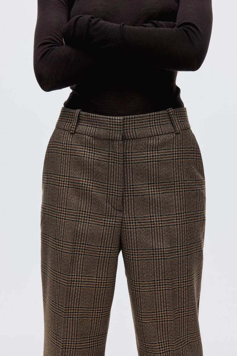 اتش اند ام بنطلون من القماش