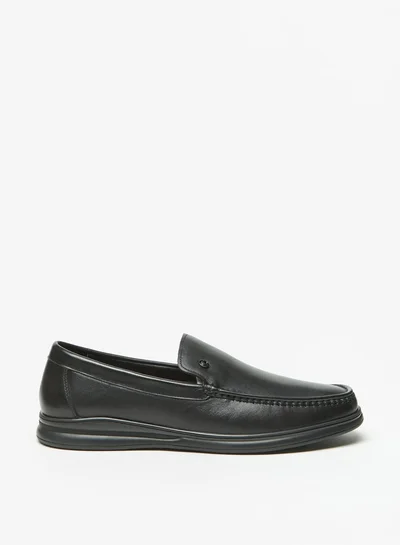 لو كونفورت Men's Solid Slip-On Loafers