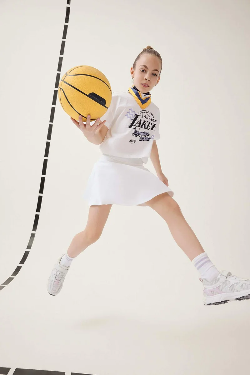 ديفاكتو Girl NBA Los Angeles Lakers Crew Neck T-Shirt