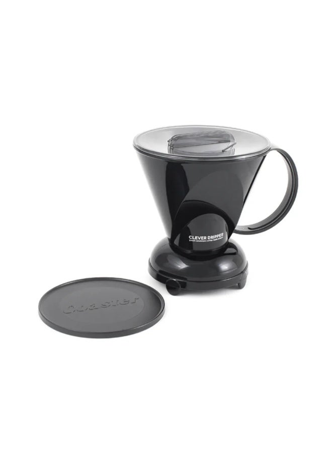 كليفر أداة تحضير قهوة ذكية سوداء سعة 300 مل - أداة تحضير قهوة يدوية مع غطاء وقاعدة، مصنوعة من بلاستيك إيستمان تريتان الخالي من مادة BPA، وتتضمن فلاتر ذات قاعدة مسطحة ومقبض مريح وتصميم للاحتفاظ بالحرارة - Image 3