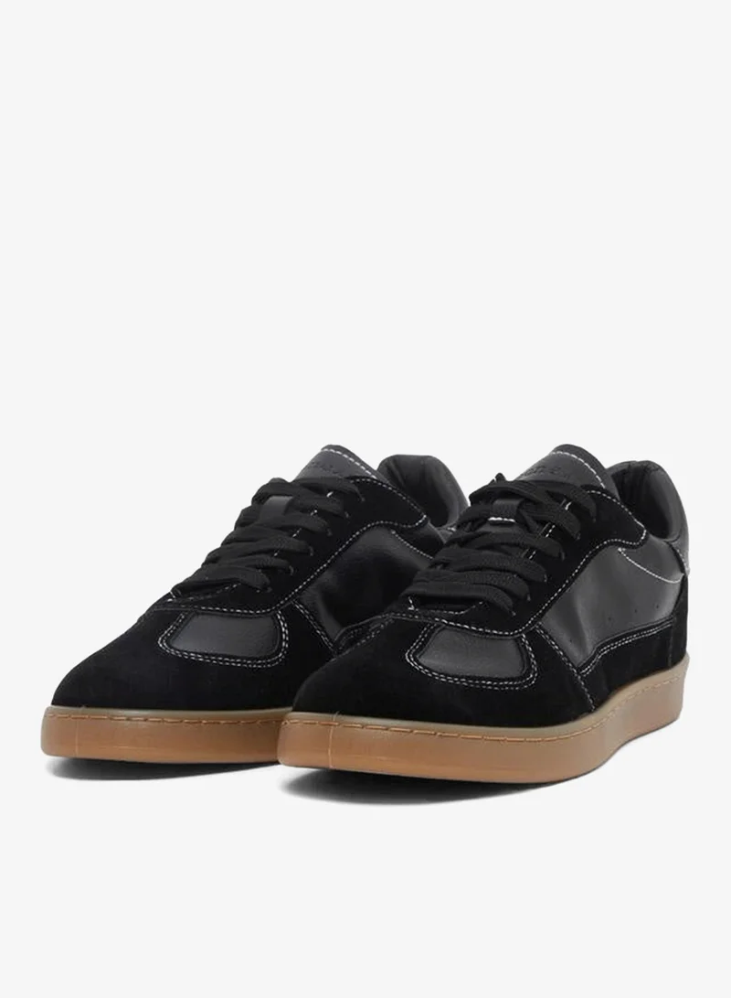 ستايلي اكتيف سنيكرز سويدي صناعي برباط ونعل مطاطي